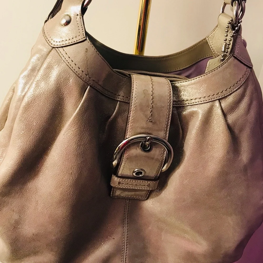 Coach gold metallic soho multi compartment bag - Picture 2 of 7